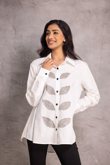 White Cotton comfort-fit shirt with a back box pleat and dori leaf motif detailing.
