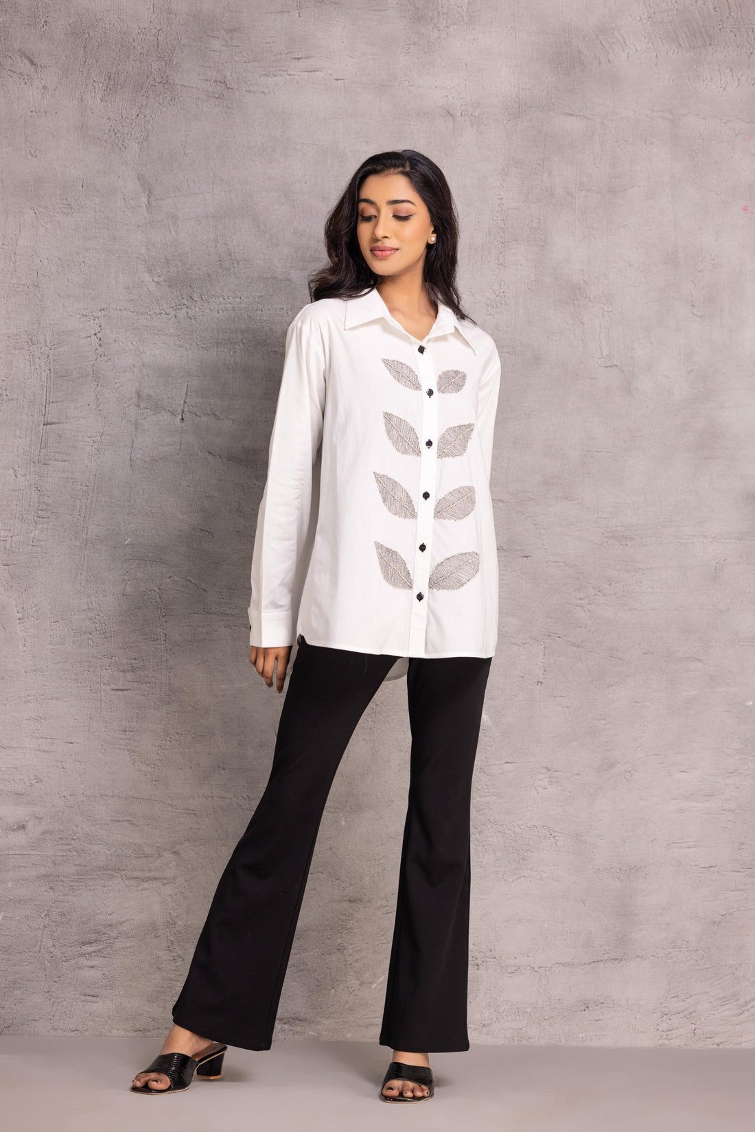 White Cotton comfort-fit shirt with a back box pleat and dori leaf motif detailing.